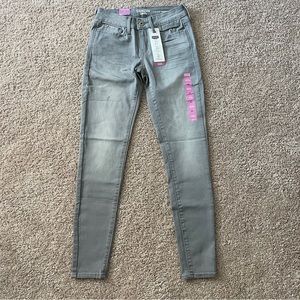 Denizen from Levi's Juniors Low-Rise Jegging Jeans Size 0/1
